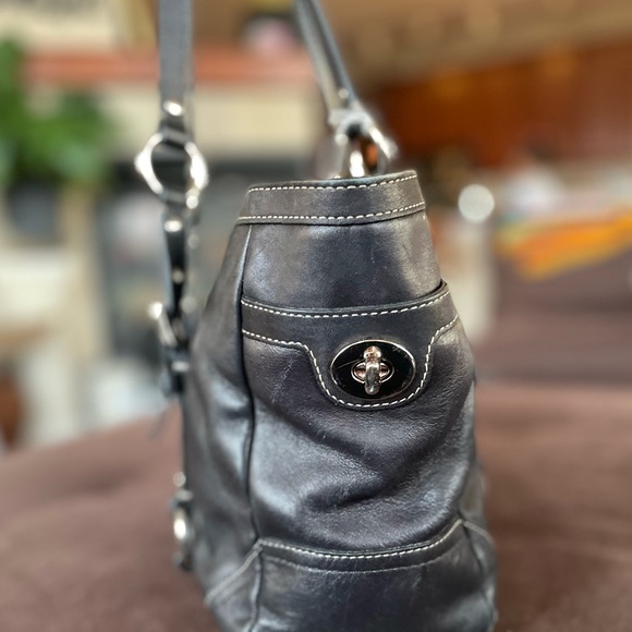 Like NEW Coach East West Gallery Tote - Picture 16 of 16